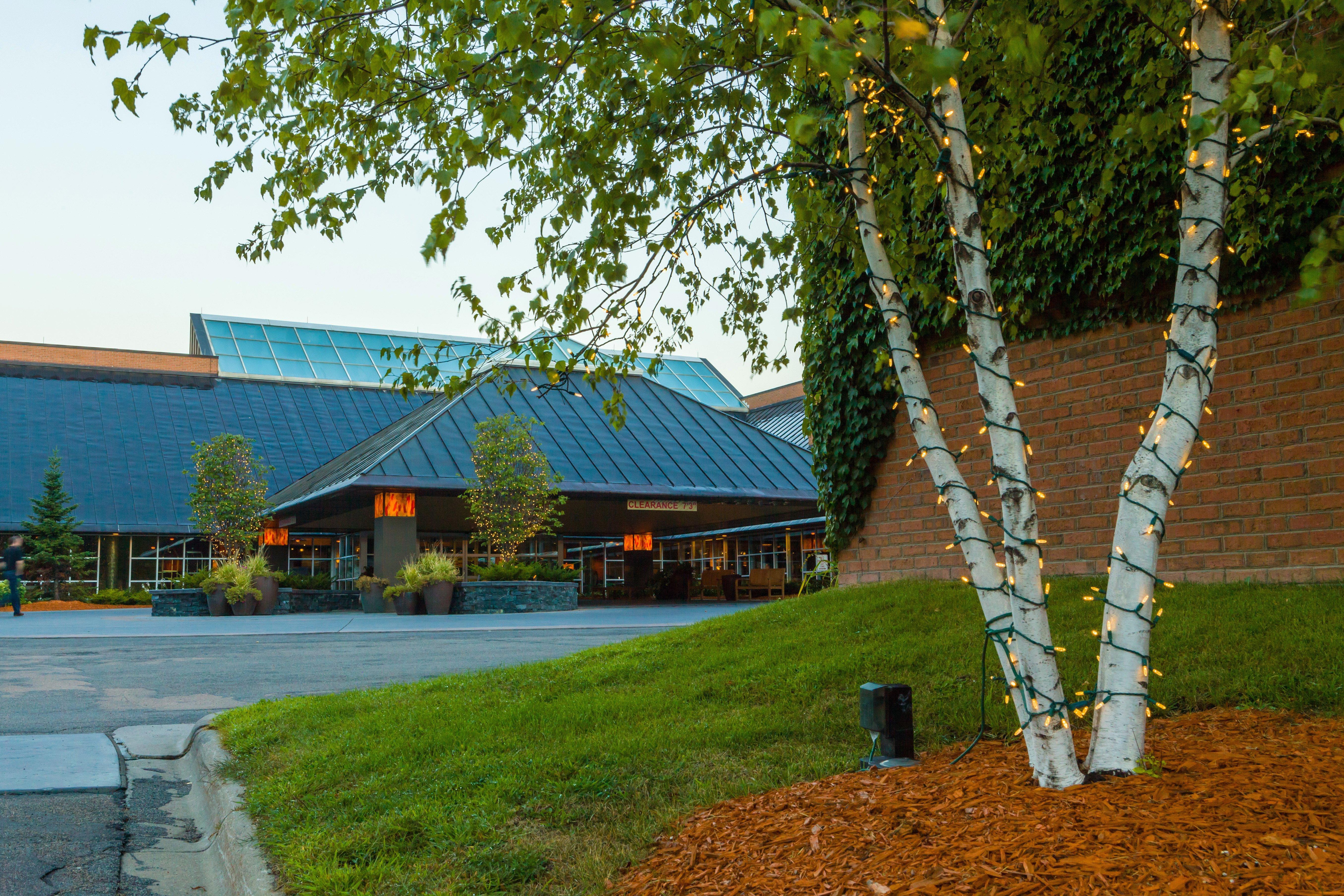 Crowne Plaza Minneapolis West By Ihg Plymouth Exterior foto