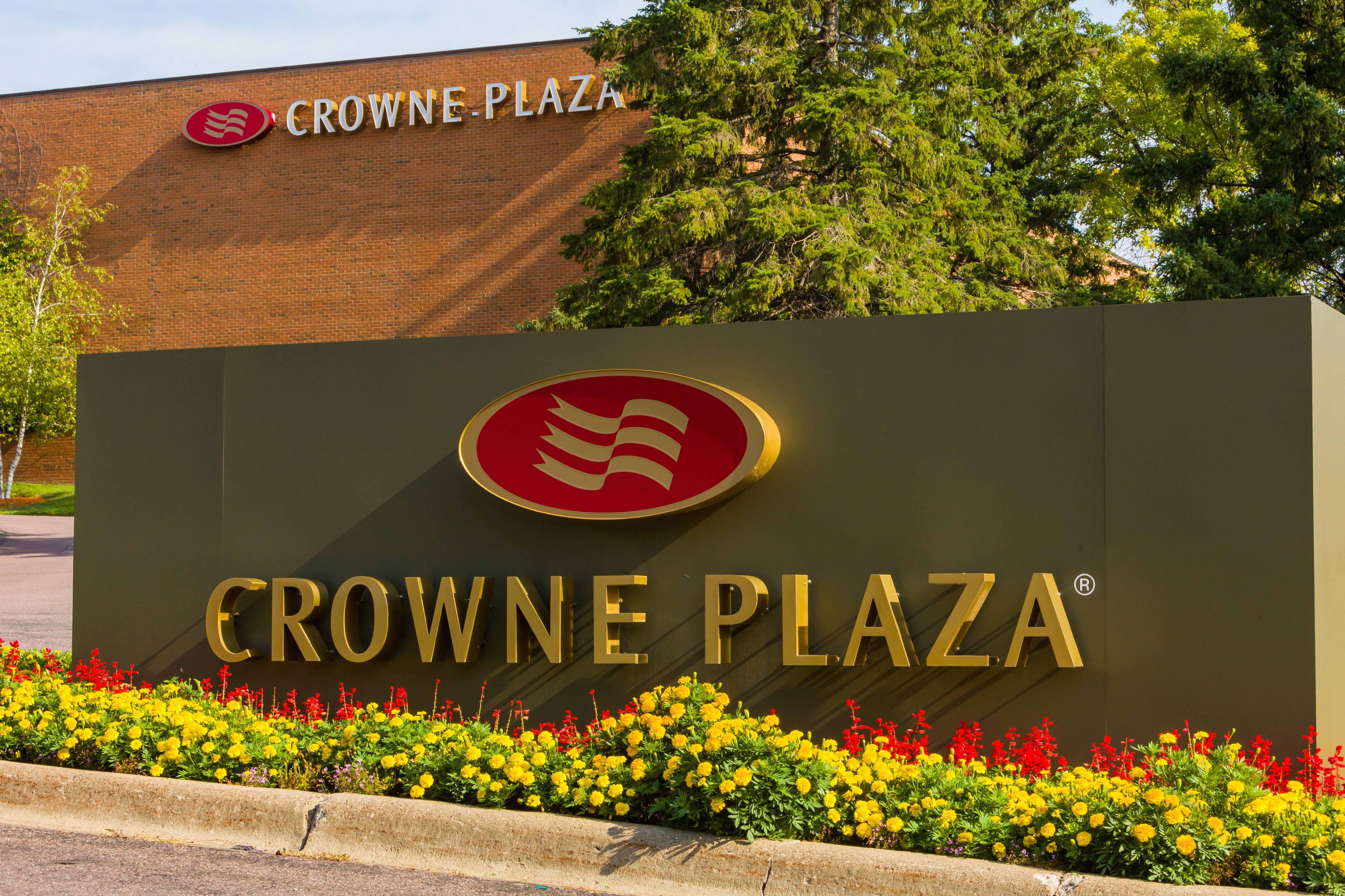Crowne Plaza Minneapolis West By Ihg Plymouth Exterior foto